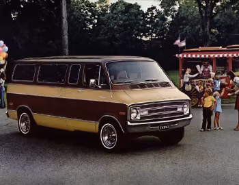 1977 Dodge B100 Sportsman Wagon