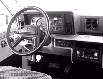 Panel frontal 1984–87 Dodge Caravan