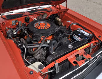 Под капотом 1970 Dodge Challenger R/T Hardtop (JS-23)