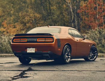 2015–23 Dodge Challenger 392 HEMI Scat Pack "Shaker" (LC) '2015–23