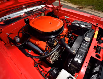 Bajo el capó 1970 Dodge Challenger R/T 440 Six Pack Convertible (JS-27)