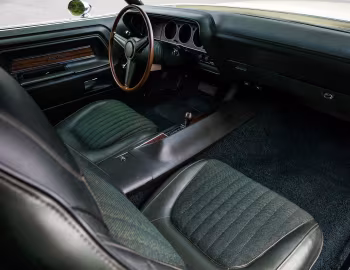 Интерьер 1970 Dodge Challenger R/T SE 440 Six Pack Formal Hardtop (JS-29)