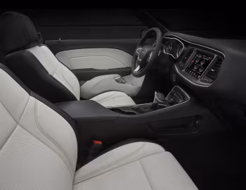 Интерьер 2015–23 Dodge Challenger R/T "Shaker" (LC) '2015–23