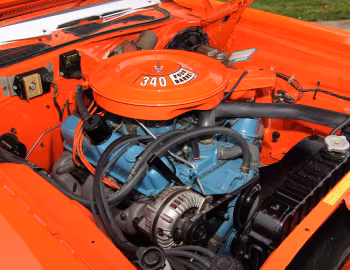 Bajo el capó 1972 Dodge Challenger Rallye (JS-23)