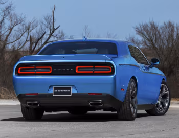 2015–23 Dodge Challenger SXT (LC) '2014–23