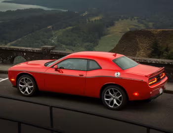 2015–23 Dodge Challenger SXT (LC) '2014–23