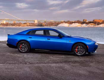 2026 Dodge Charger Daytona Scat Pack Blacktop Package 4-door (LB) '2025–pr.