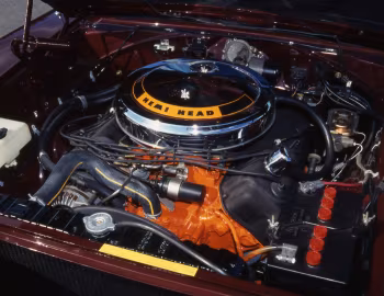 Bajo el capó 1968 Dodge Charger R/T 426 Hemi (XS 29)