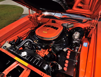 Bajo el capó 1971 Dodge Charger R/T Hemi with ramcharger hood option (WS 23)