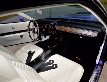 Интерьер 1971 Dodge Charger R/T Hemi with ramcharger hood option (WS 23)