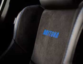 Интерьер 2020 Dodge Charger SRT Hellcat Widebody "Daytona 50th Anniversary" (LD) '2019–20