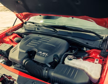 Bajo el capó 2016–pr. Dodge Charger SXT "Blacktop" (LD) '2015–pr.