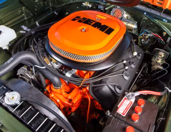 Под капотом 1970 Dodge Coronet R/T 426 Hemi Hardtop Coupe (WS 23)