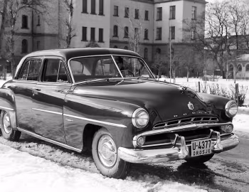 1952 Dodge Coronet Sedan (D42)