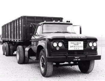 1962 Dodge D700