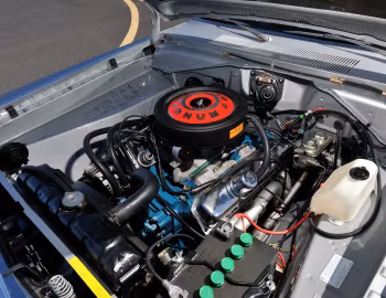 Под капотом 1968 Dodge Dart GSS (CL2P 23)