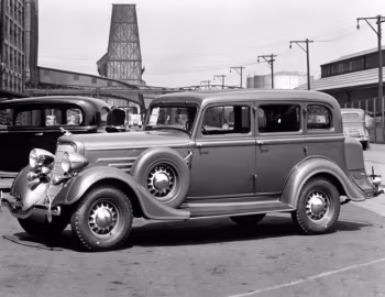 1934 Dodge DRXX 4-door Sedan