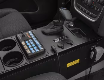Интерьер 2019–20 Dodge Durango Pursuit (WD) '2018–20