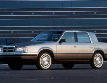 1991 Dodge Dynasty LE (CDP-41) '1990–91