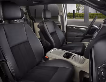 Интерьер 2014 Dodge Grand Caravan "30th Anniversary" (RT) '2013–14