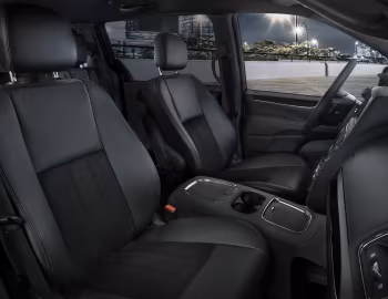Interior 2019 Dodge Grand Caravan "35th Anniversary" (RT) '2019