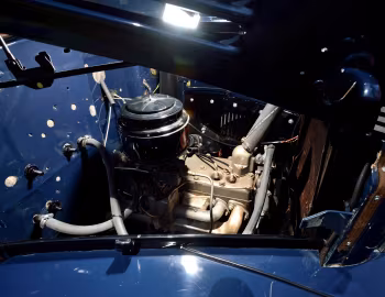 Bajo el capó 1940 Dodge Model VC Pickup