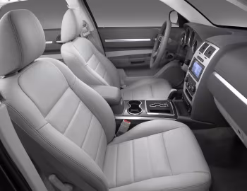 Интерьер 2008 Dodge Magnum R/T (LX) '2007–08
