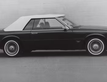 1983 Dodge Mirada CMX "Cabriolet Roof" Pkg. (XS 22)