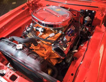 Bajo el capó 1965 Dodge Coronet Super Stock Lightweight 2-door Sedan (AW2L-W11)