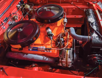Bajo el capó 1963 Dodge 330 2-door Sedan Factory Lightweight (TD2L-611)