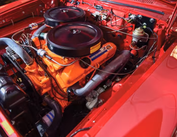 Bajo el capó 1963 Dodge 330 2-door Sedan Factory Lightweight (TD2L-611)