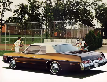 1974 Dodge Monaco Custom Hardtop Coupe (DH 23)