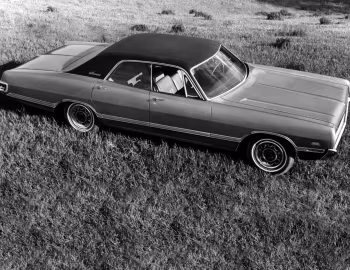 1969 Dodge Monaco 4-door Hardtop (DH 43)