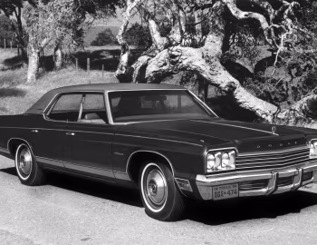1974 Dodge Monaco Brougham 4-door Hardtop (DP 43)