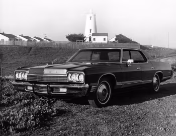 1974 Dodge Monaco Brougham 4-door Hardtop (DP 43)