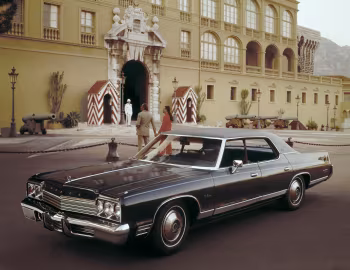 1974 Dodge Monaco Brougham 4-door Hardtop (DP 43)