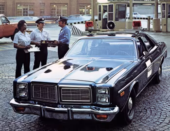 1977 Dodge Monaco Sedan Police (WK 41)