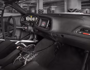 Интерьер 2020–21 Mopar Dodge Challenger Drag Pak (LC) '2020–21