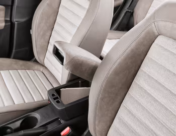 Интерьер Dodge Neon [Middle East] '2016–20