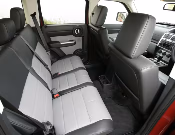 Interior Dodge Nitro SXT [UK-spec] '2007–09