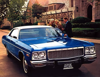 1973 Dodge Polara Custom Hardtop Sedan (DM 41) '1972–73
