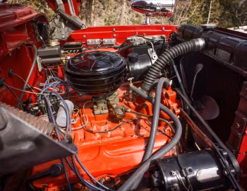 Под капотом 1959 Dodge W200 Power Wagon American LaFrance Firetruck