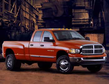 Dodge Ram 3500 4×4 SLT Quad Cab Pickup '2004–05