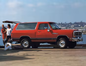 1990 Dodge Ramcharger (AW150 D8L71) '1989–90