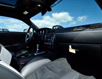 Интерьер Saleen SMS 570X Challenger (LC) '2009–10
