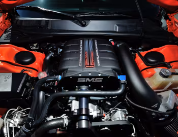 Под капотом Saleen SMS 570X Challenger (LC) '2009–10