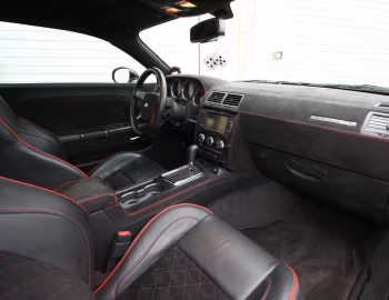 Интерьер CCG Dodge Challenger SRT8 (LC) '2012