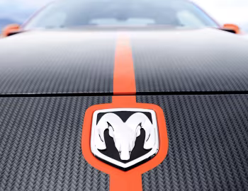 Логотип 2008–10 Dodge Challenger SRT8 [North America] (LC) '04.2008–10.2010
