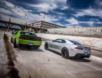 Dodge Challenger SRT Hellcat, Chevrolet Camaro ZL1