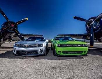 Dodge Challenger SRT Hellcat, Chevrolet Camaro ZL1